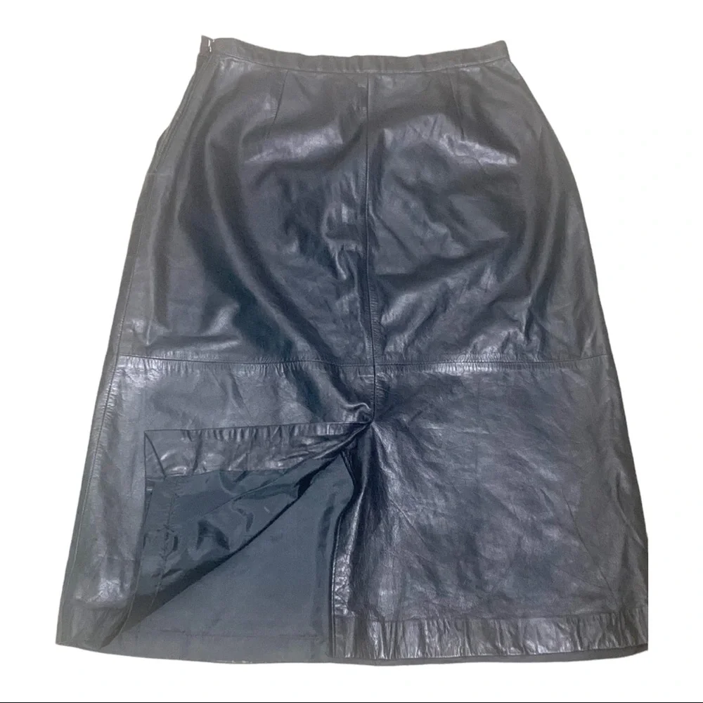 Vintage Leather pencil Skirt fully lined Italy 80’s w pockets by Pia Rucci Italy